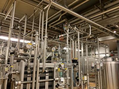 Übersichtsbild von valves and flow/pressure meters